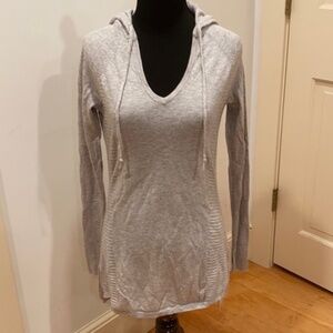 Athleta Tunic Merino Wool Sweater w/Hoodie- Heather Gray- XS